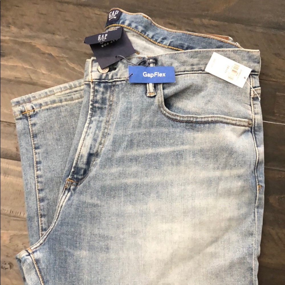 Men’s Light Wash Denim Jeans